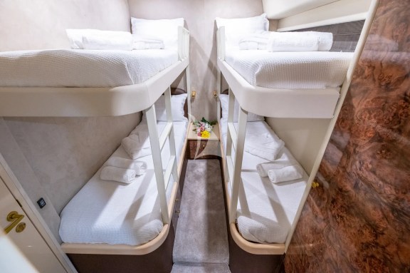 Twin cabin