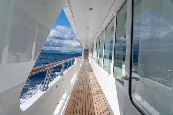 Image of FOS yacht #77
