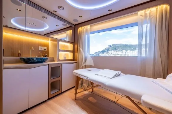 Image of ANJELIF yacht #11