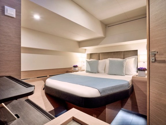Aft cabin