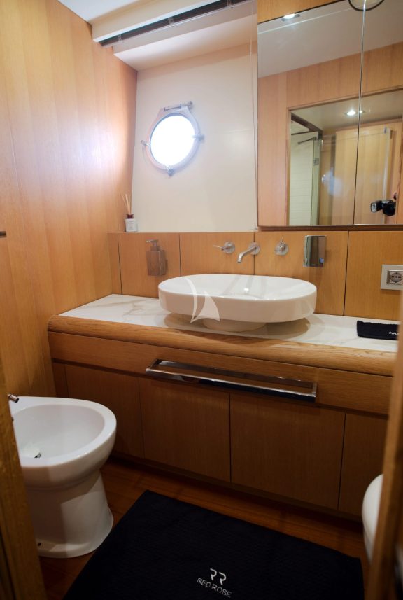 Image of RED ROSE yacht #34