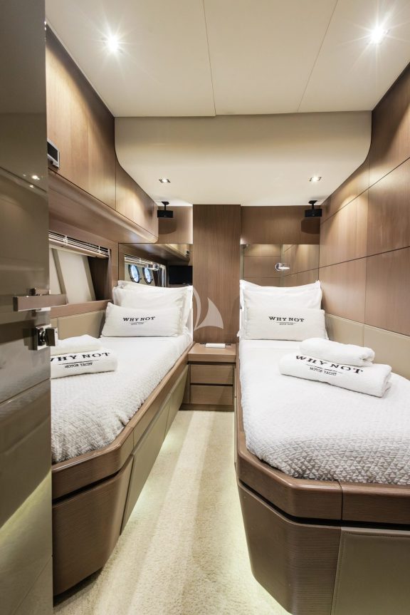 Image of WHY NOT yacht #11