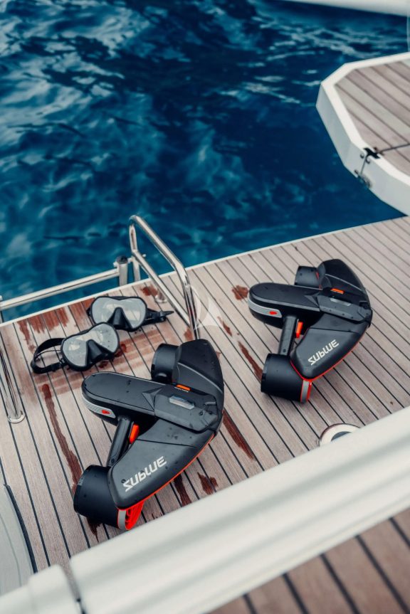 Seascooters on board