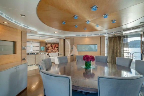 Upper Deck Dining
