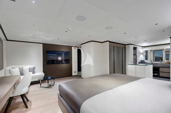Image of All About U 2 yacht #28