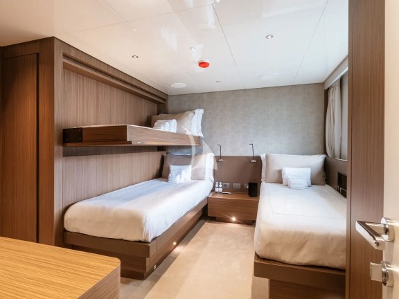 Image of ARESYA yacht #42