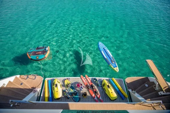 Image of D2 yacht #6