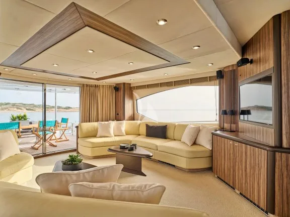 Image of M FIVE yacht #26