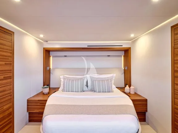 Guest cabin