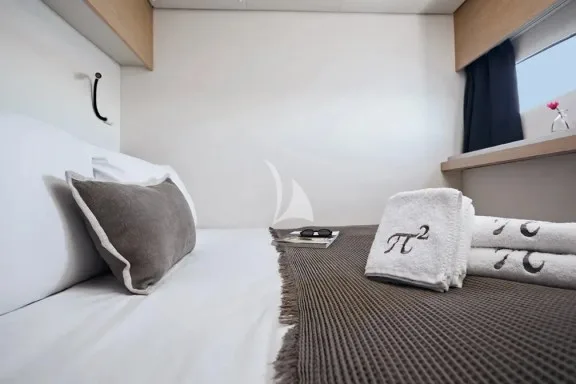 Guest cabin
