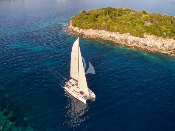 Image of AZUL yacht #2