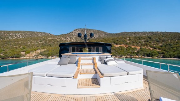 Image of OCEAN BREEZE yacht #9