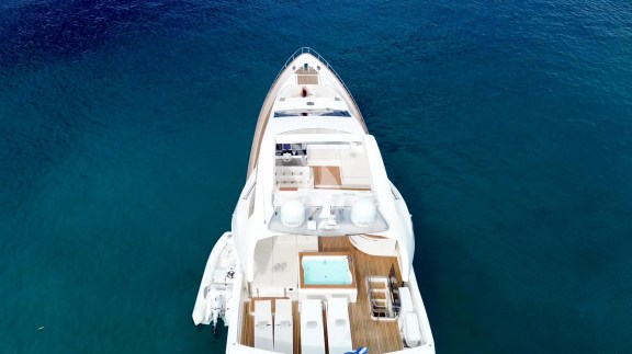 Image of RED ROSE yacht #8