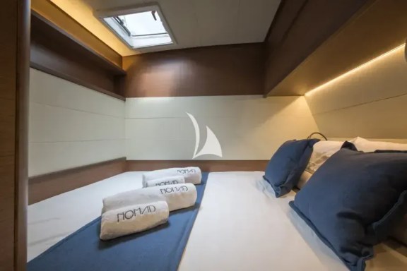 Double cabin