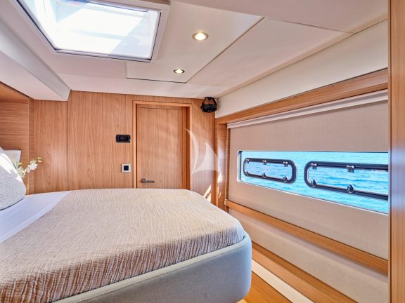Guest cabin