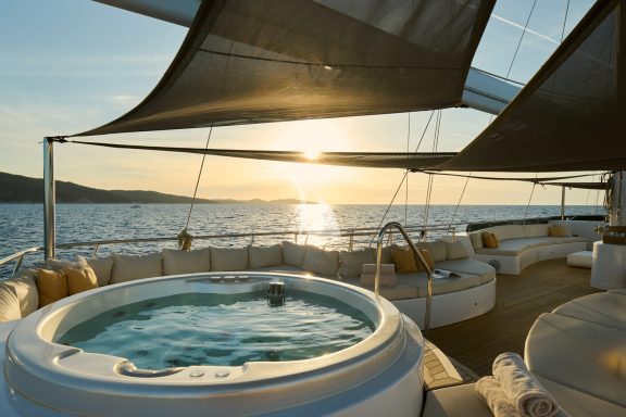 Lady Gita sundeck jacuzzi