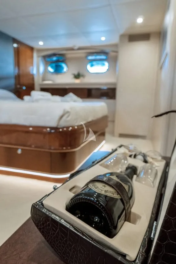 Image of THEION yacht #16