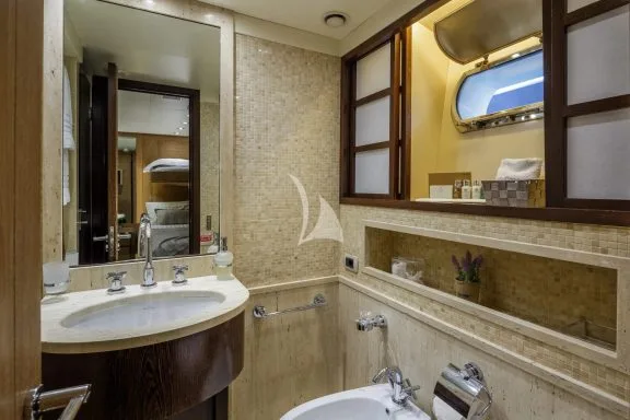 Quadruple Cabin
