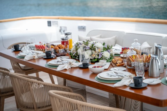Image of PAREAKI II yacht #19