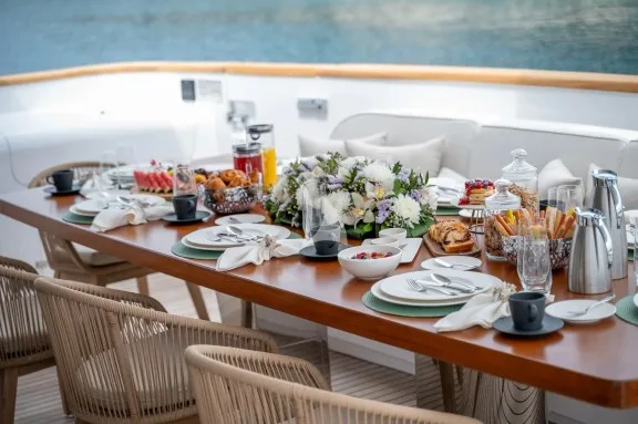 Image of PAREAKI II yacht #19