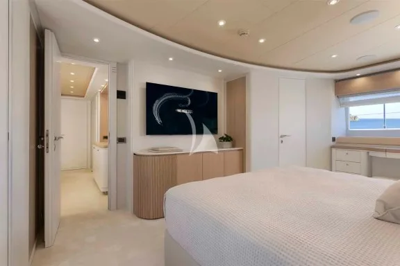 2nd Master Cabin on the Main deck, with an office, 2 spacious walk in closets & an exceptionally large en suite bathroom with his & hers separate toilets, his & hers sink units & 2 doors