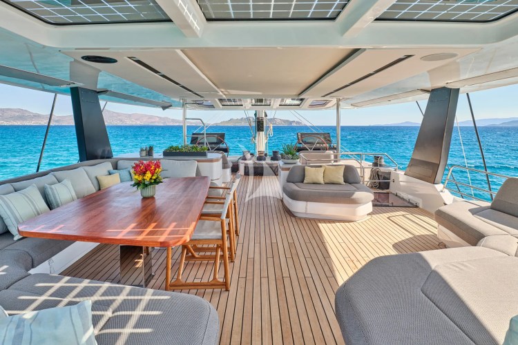 Flybridge
