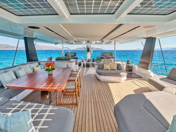 Flybridge