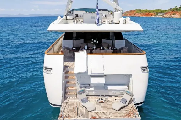 Image of THEION yacht #28