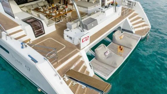 Image of D2 yacht #34