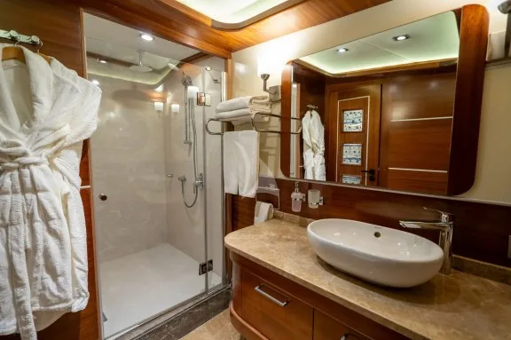 Image of La Bella Vita yacht #30