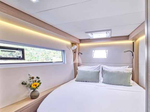 Double cabin