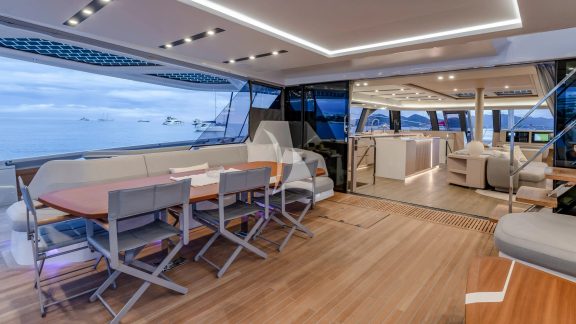 Image of SERENISSIMA III yacht #16