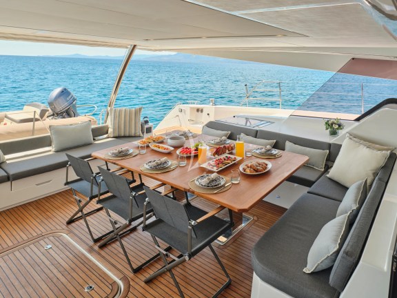 Image of SERENISSIMA yacht #14