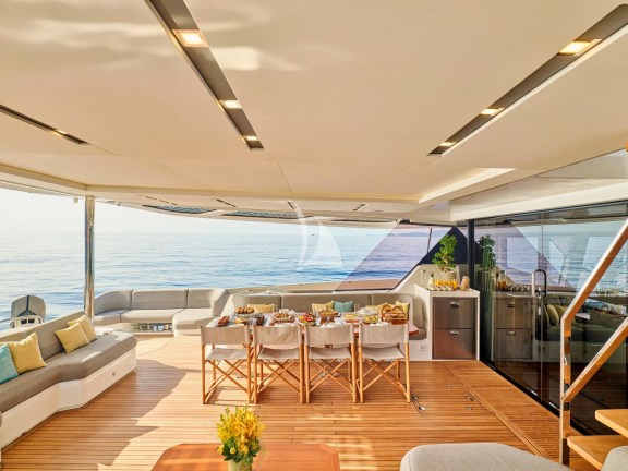 Aft dining area