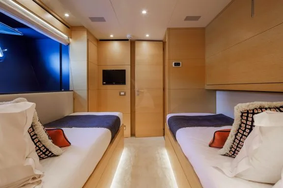 Image of ELYSIUM yacht #42
