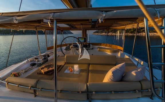 Flybridge