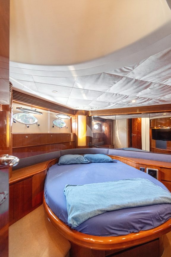 VIP Cabin