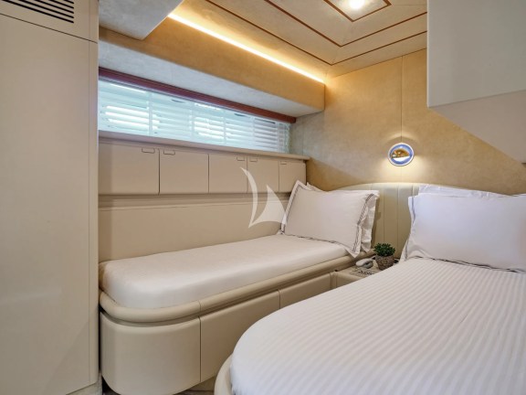 Twin Cabin