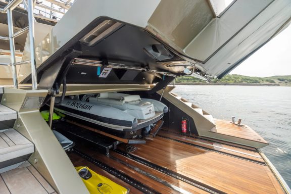Tender/toys storage to keep decks clear