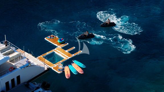Image of RENATA yacht #17