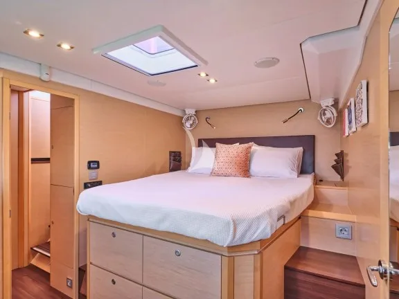 Image of NOVA yacht #9