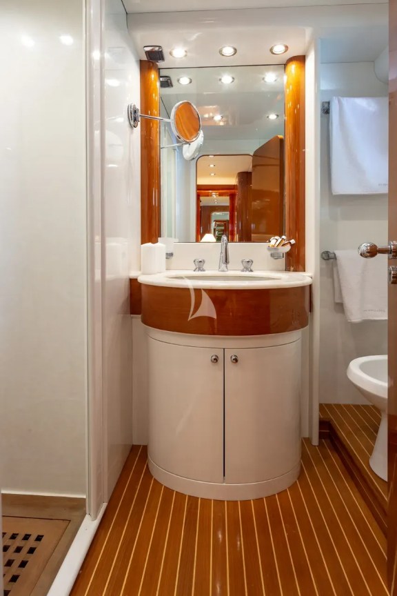 En-Suite Facilities Master Cabin