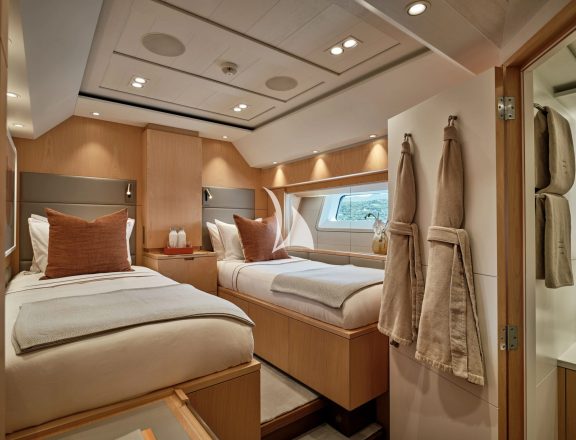 Twin Cabin