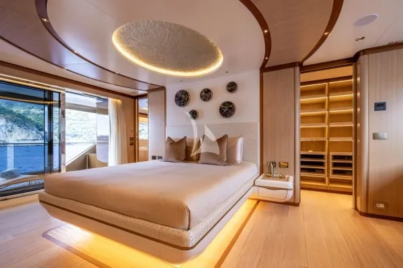 Image of ANJELIF yacht #33