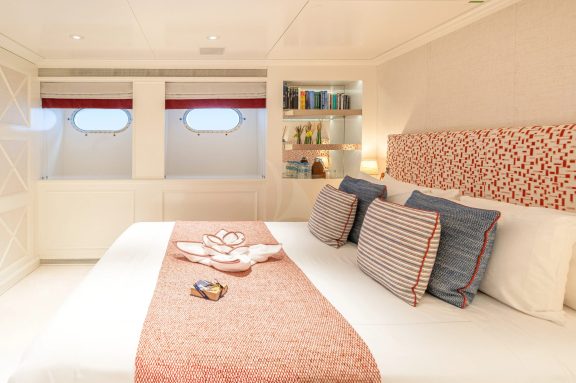 Winter double cabin