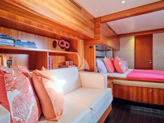 seating area in master cabin