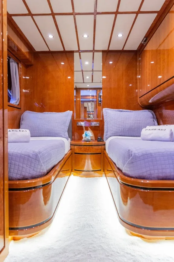 Image of PAREAKI yacht #24