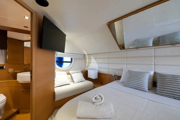 Image of BLUEWAVE yacht #20