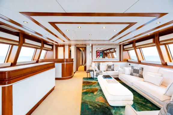 Upper Deck Lounge