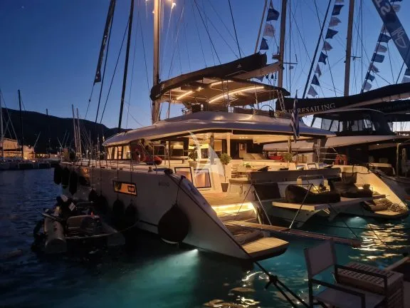 Image of ATLANTIS yacht #4